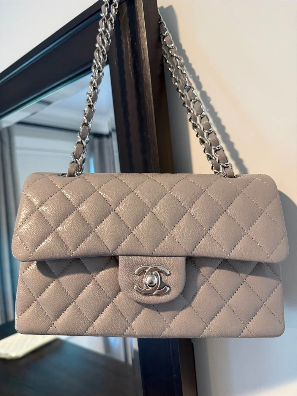 CHANEL classic quilted